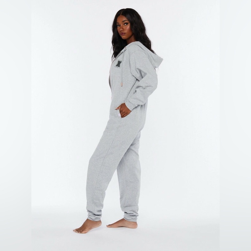 NWT Forever Fenty Savage X Hooded Jumpsuit Heather Grey Size Small - Picture 2 of 12